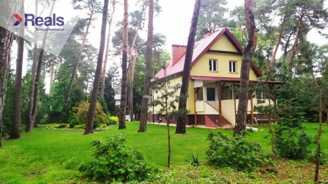 dom wolnostojący, 5 pokoi Komorów. Zdjęcie 1