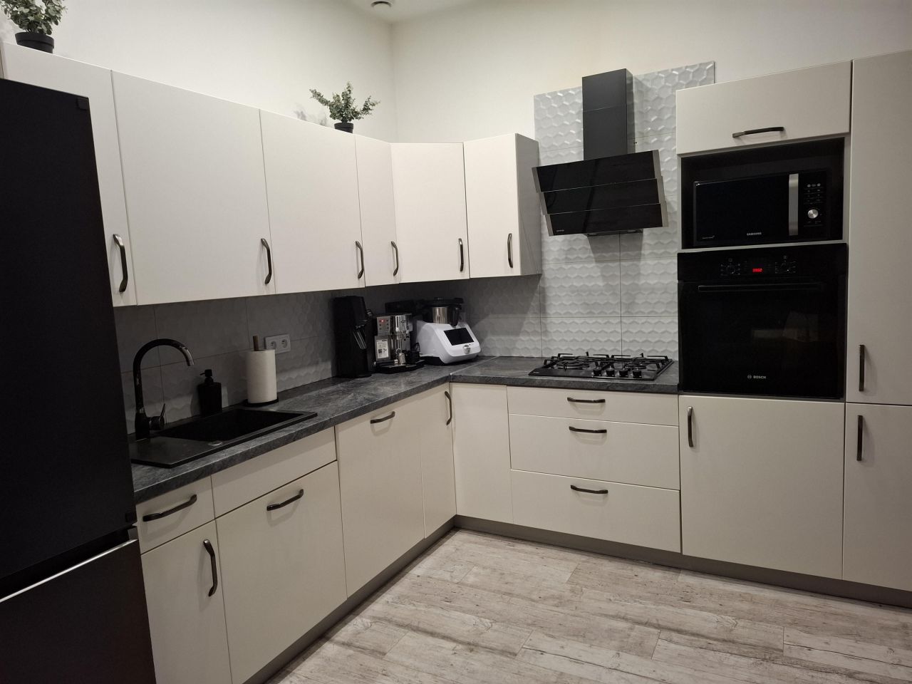 Mieszkanie 3-pokojowe Kamienna Góra Centrum, ul. Bohaterów Getta. Zdjęcie 4