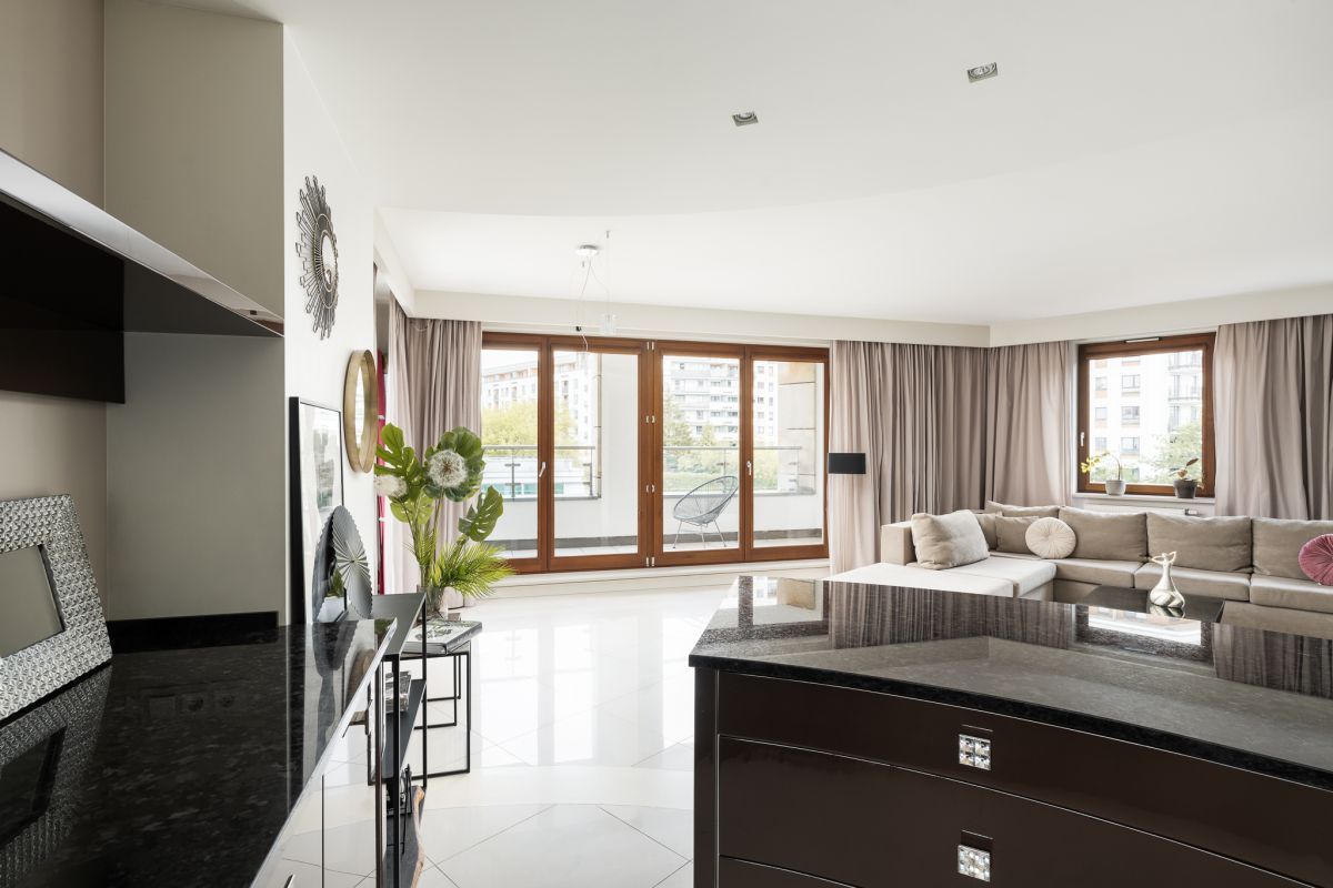 Mieszkanie 3-pokojowe Warszawa Mokotów, al. Wilanowska. Zdjęcie 2