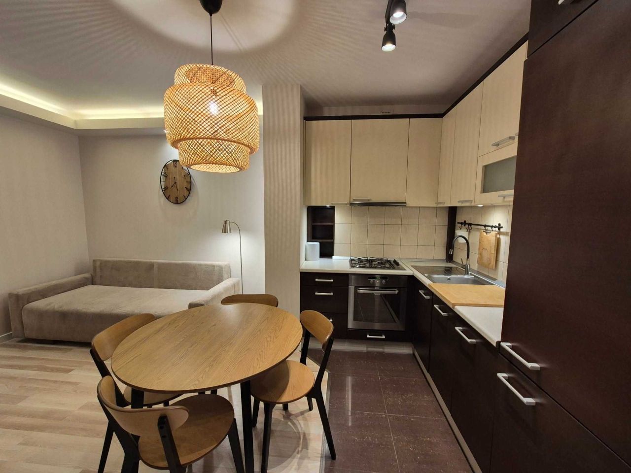 Mieszkanie 2-pokojowe Skierniewice Centrum. Zdjęcie 2