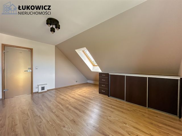 dom wolnostojący, 4 pokoje Bielsko-Biała Komorowice Krakowskie. Zdjęcie 26