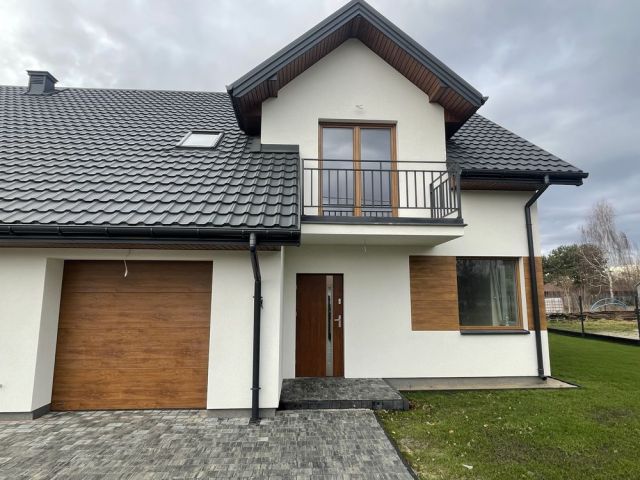 bliźniak, 4 pokoje Ostrówek. Zdjęcie 1