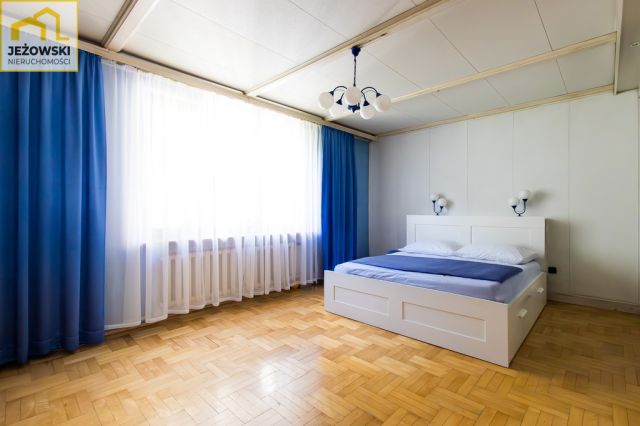 bliźniak, 10 pokoi Sobieszyn. Zdjęcie 5