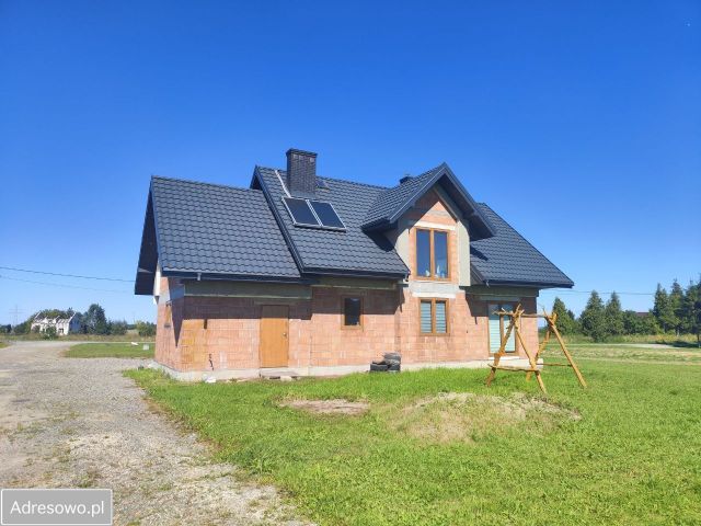 dom wolnostojący, 4 pokoje Zawada. Zdjęcie 1