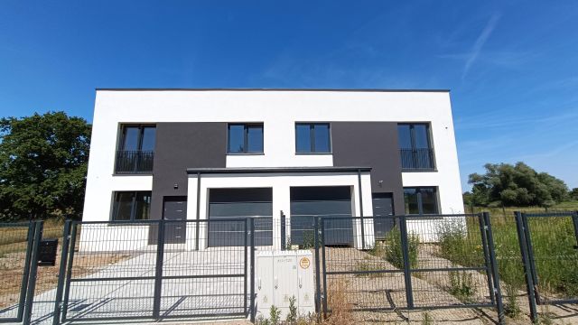 bliźniak, 5 pokoi Wrocław Psie Pole, ul. Kłokoczycka. Zdjęcie 1