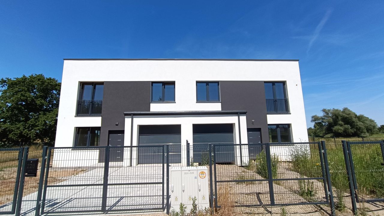 bliźniak, 5 pokoi Wrocław Psie Pole, ul. Kłokoczycka