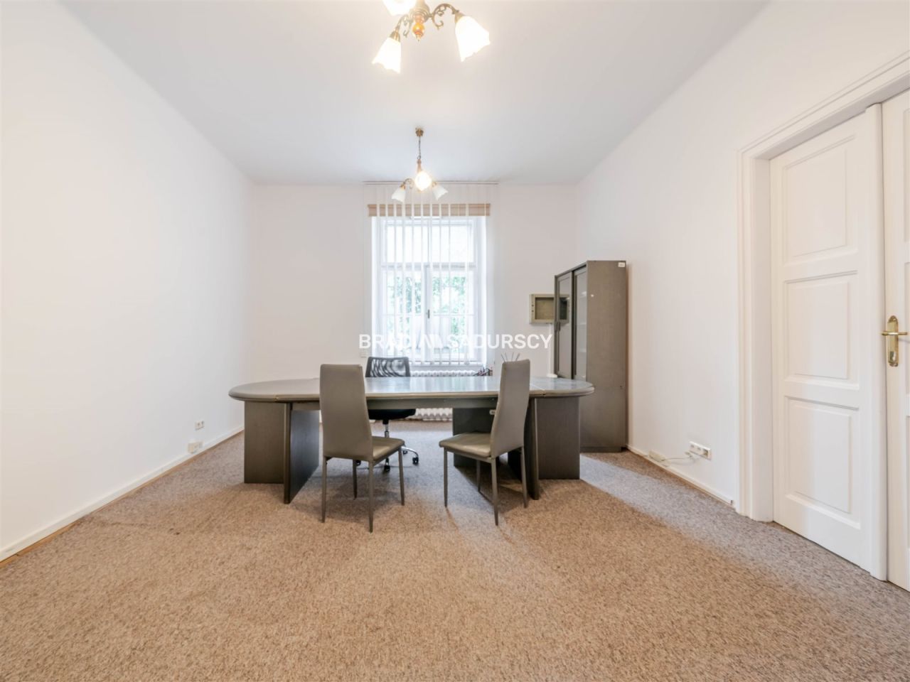 Mieszkanie 3-pokojowe Kraków Stare Miasto, pl. gen. Władysława Sikorskiego. Zdjęcie 3