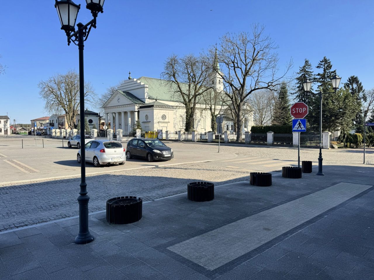 Lokal Kock, Centrum miasta Kock, Plac Anny Jabłonowskiej. Zdjęcie 15
