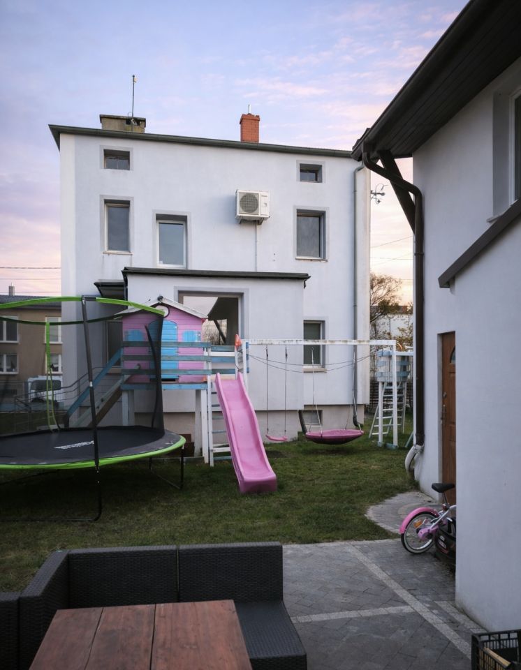 dom wolnostojący, 5 pokoi Lubliniec Centrum, ul. Szarych Szeregów. Zdjęcie 13