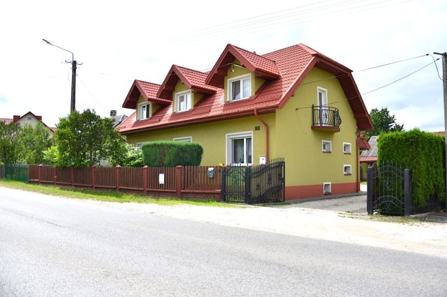 gospodarstwo, 6 pokoi Hucisko, ul. Kielecka. Zdjęcie 1
