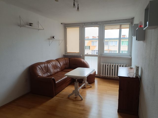 Mieszkanie 2-pokojowe Jelenia Góra Zabobrze, ul. Mieczysława Karłowicza. Zdjęcie 1