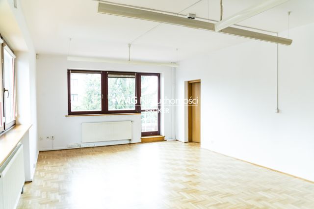 dom wolnostojący, 19 pokoi Warszawa Wawer. Zdjęcie 31