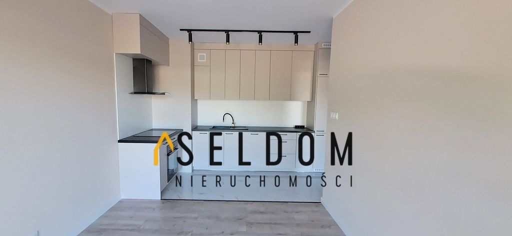 Mieszkanie 2-pokojowe Jelenia Góra, ul. Spółdzielcza. Zdjęcie 2