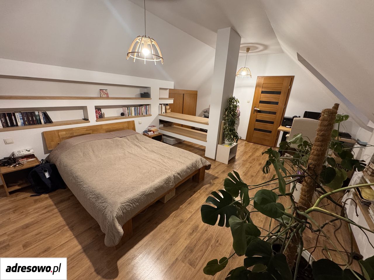 dom wolnostojący, 5 pokoi Chylice, ul. Alpejska. Zdjęcie 8