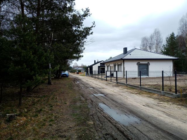 dom wolnostojący, 4 pokoje Wanaty, ul. Świerkowa. Zdjęcie 1