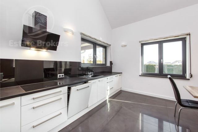 dom wolnostojący, 5 pokoi Mnichowice, ul. Wierzbowa. Zdjęcie 16