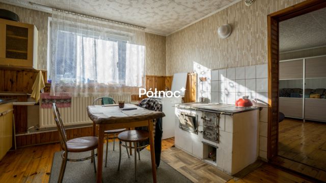 dom wolnostojący, 5 pokoi Wojbórz. Zdjęcie 8