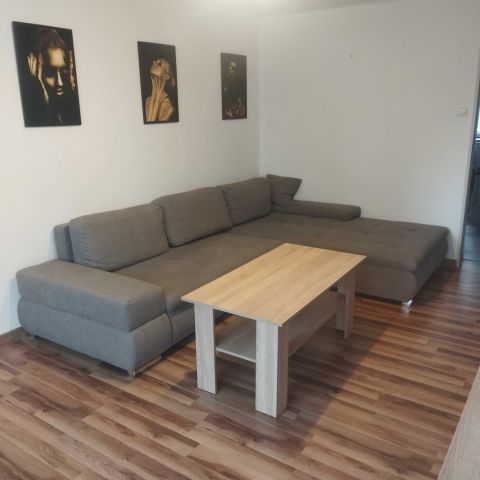 Mieszkanie 2-pokojowe Kuźnia Raciborska, ul. Ignacego Krasickiego. Zdjęcie 1