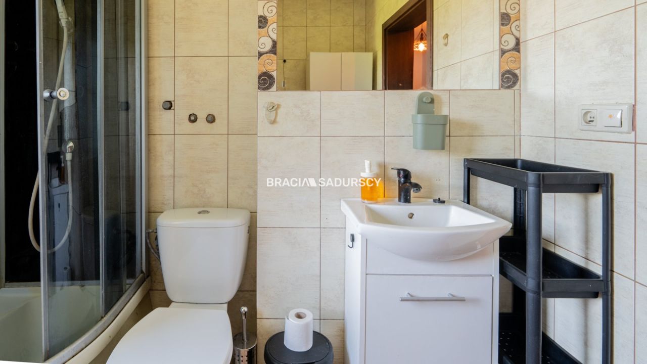 dom wolnostojący, 5 pokoi Wolica. Zdjęcie 16