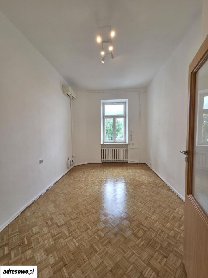 Biuro Warszawa Ochota, ul. Aleje Jerozolimskie. Zdjęcie 2
