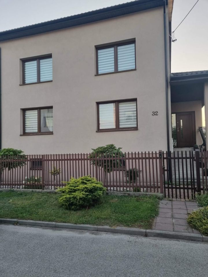 dom wolnostojący Maków Mazowiecki, ul. Jaśminowa. Zdjęcie 1