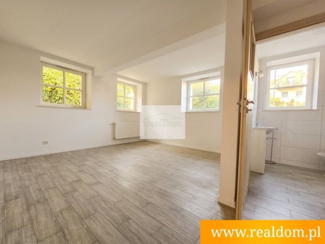 Lokal Kraków Zwierzyniec, ul. Królowej Jadwigi. Zdjęcie 1