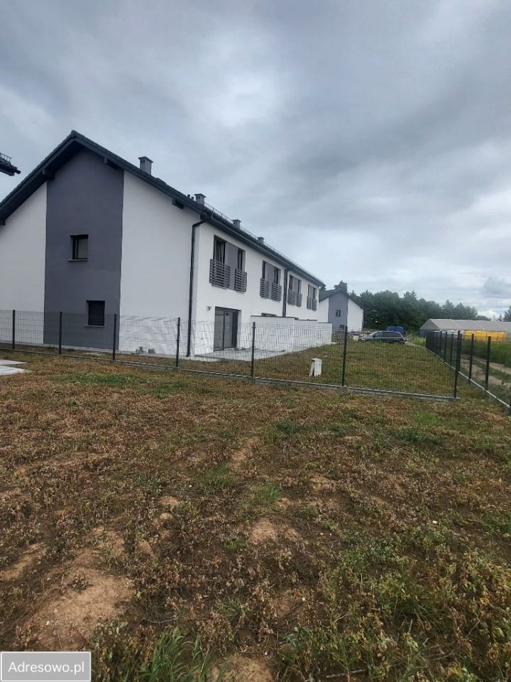 bliźniak, 5 pokoi Legnica, ul. Spokojna. Zdjęcie 9