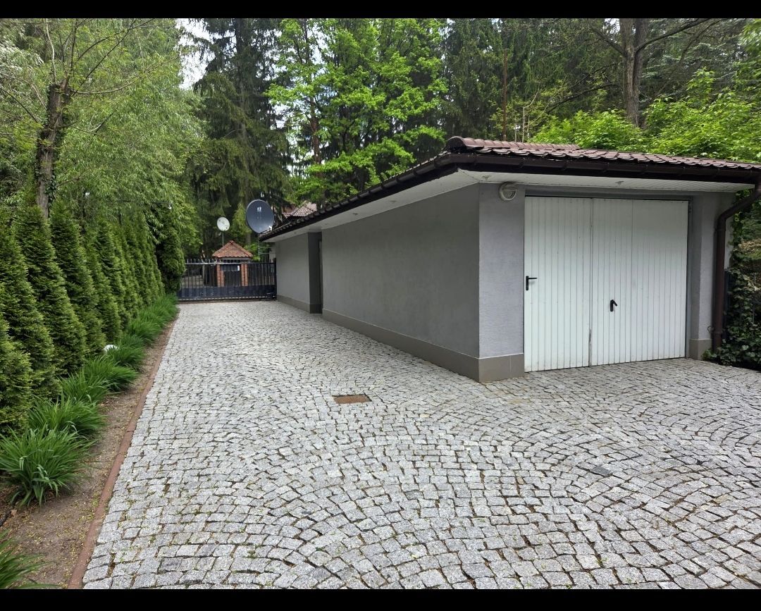 dom wolnostojący, 100 pokoi Łomianki, ul. Modrzewiowa. Zdjęcie 10