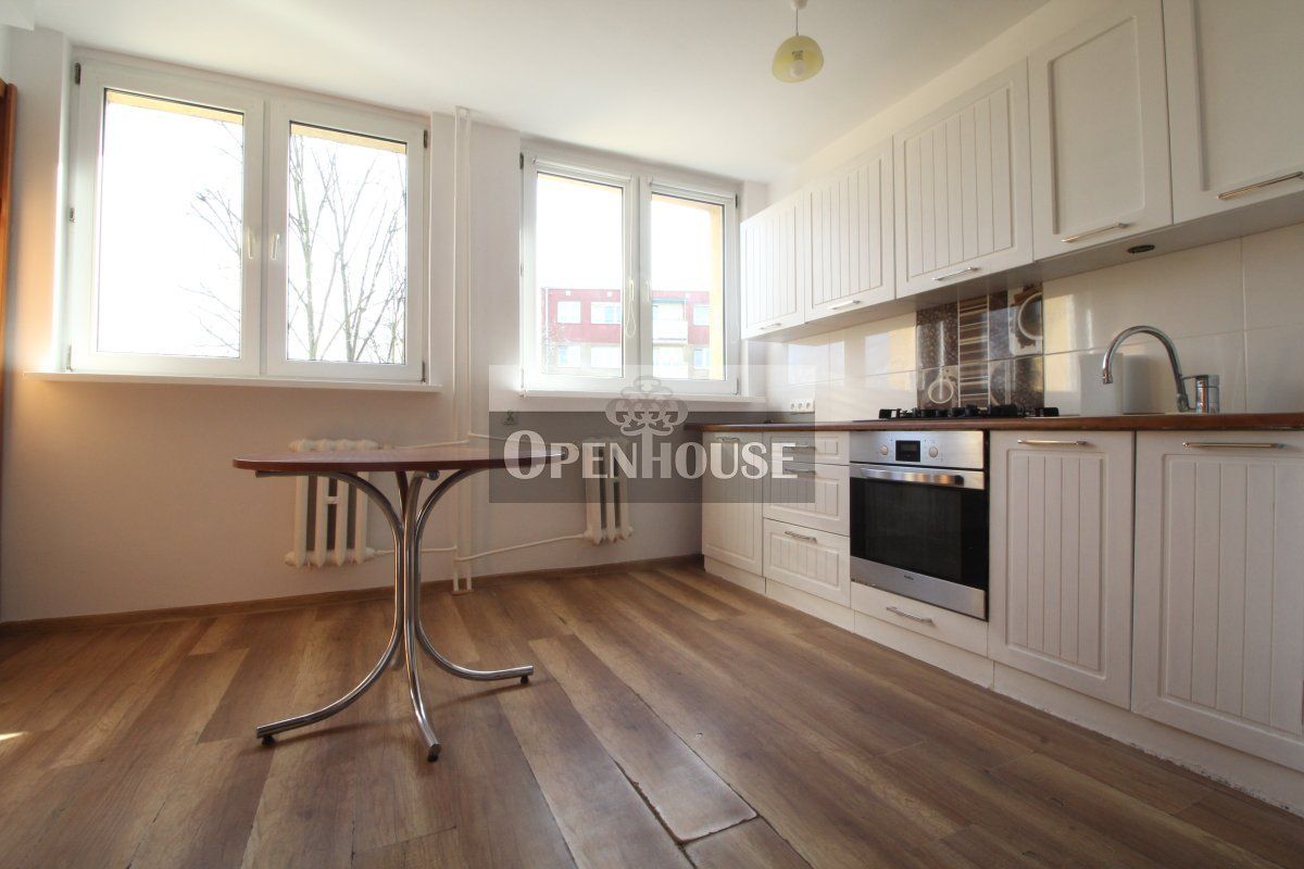 Mieszkanie 3-pokojowe Głogów, ul. Henryka Sienkiewicza. Zdjęcie 2