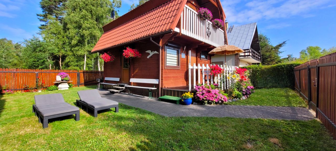 dom wolnostojący, 3 pokoje Rowy, ul. Sosnowa. Zdjęcie 1