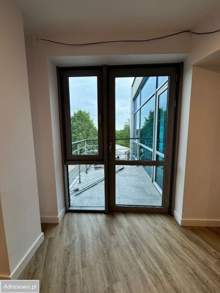 Mieszkanie 5-pokojowe Warszawa Wesoła. Zdjęcie 9