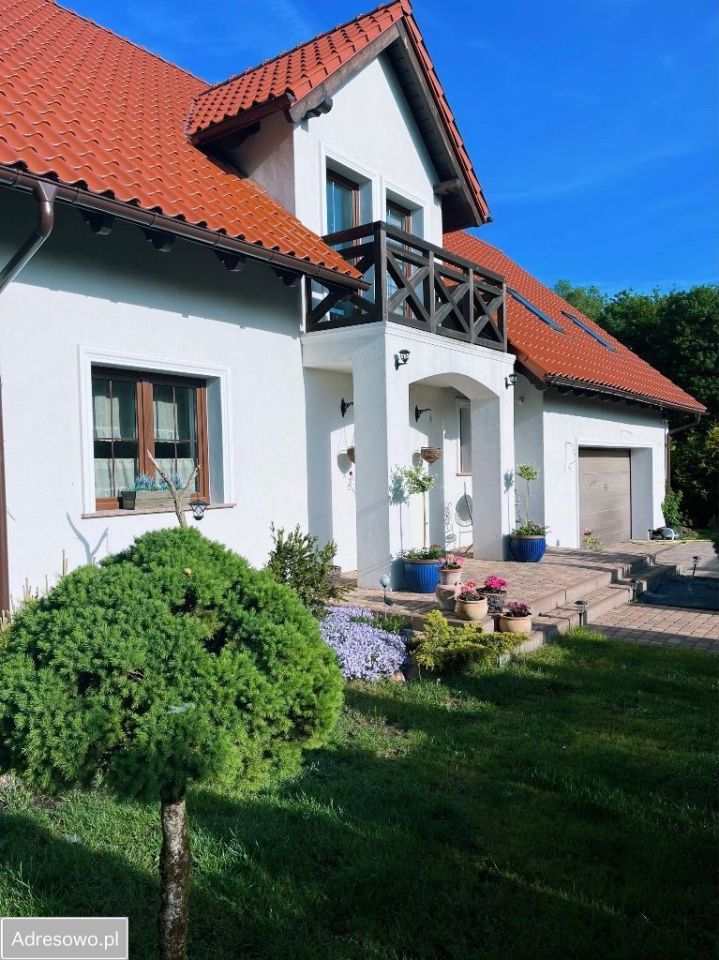 dom wolnostojący, 5 pokoi Grabiny-Zameczek. Zdjęcie 1