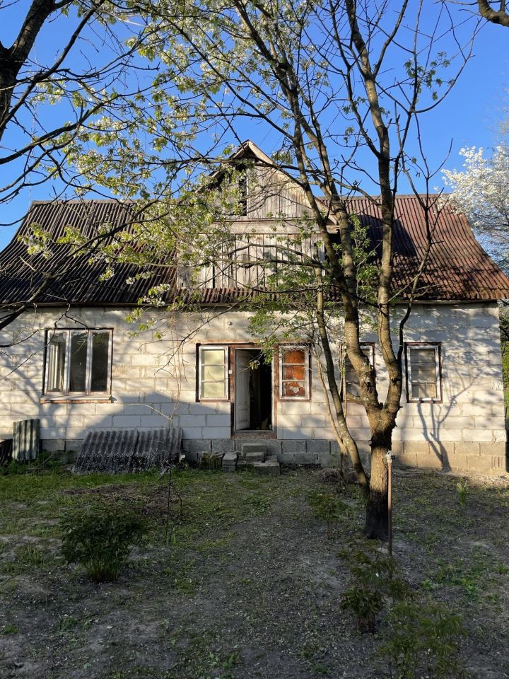 dom wolnostojący, 2 pokoje Średnie Duże. Zdjęcie 10