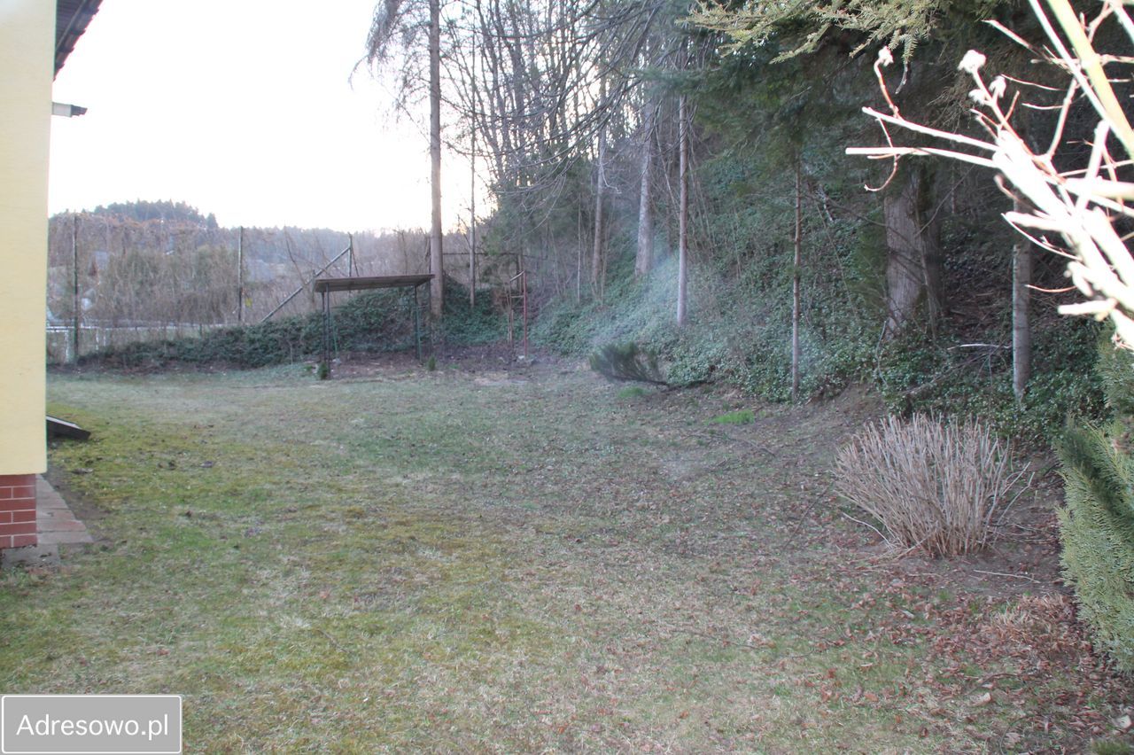 dom wolnostojący, 5 pokoi Postołów. Zdjęcie 9