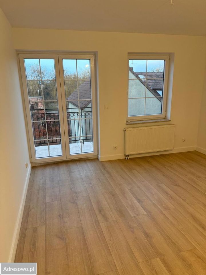 dom szeregowy, 5 pokoi Białogard, ul. Lindego. Zdjęcie 2