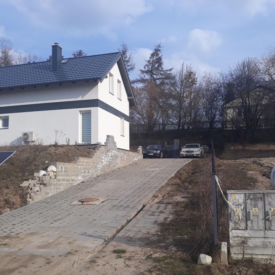 dom wolnostojący, 5 pokoi Lniska. Zdjęcie 2