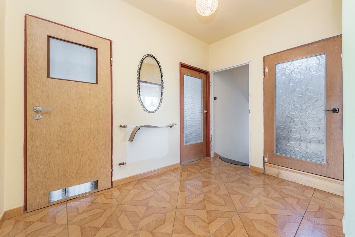 dom wolnostojący, 6 pokoi Łapanów. Zdjęcie 16
