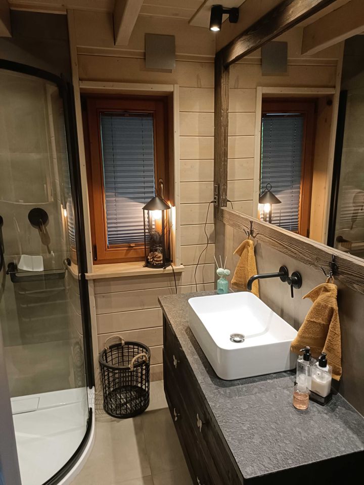 dom wolnostojący, 4 pokoje Klimkówka. Zdjęcie 15