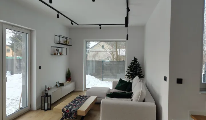 dom szeregowy, 5 pokoi Kąty