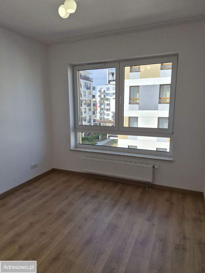 Mieszkanie 3-pokojowe Warszawa Gocław, ul. Precyzyjna. Zdjęcie 1