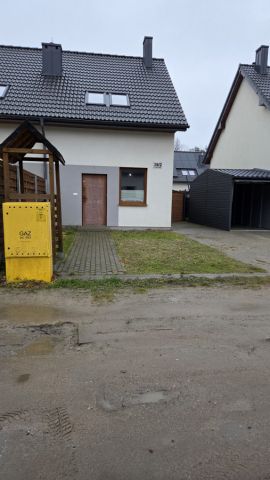 bliźniak, 4 pokoje Kłodawa, ul. Sosnowa. Zdjęcie 1