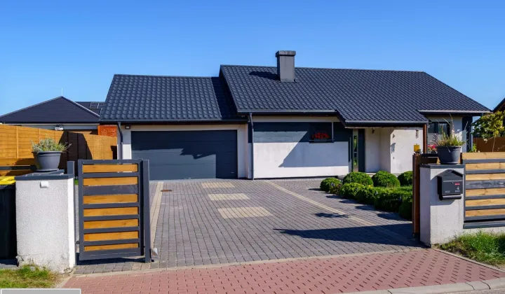 dom wolnostojący, 3 pokoje Jamielnik