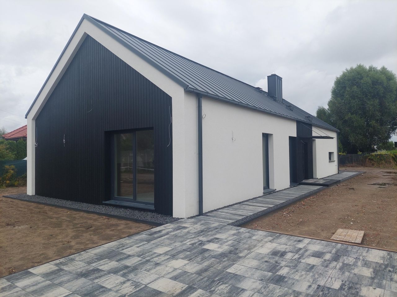 dom wolnostojący, 5 pokoi Siekierki Wielkie, ul. Wiśniowa