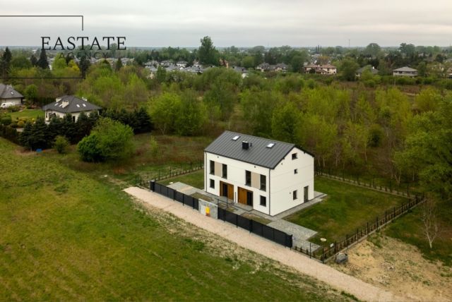 bliźniak, 5 pokoi Łomianki. Zdjęcie 18