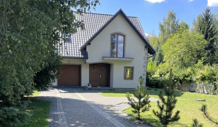 dom wolnostojący Trzebownisko, jest