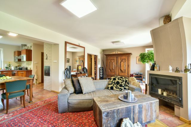 dom wolnostojący, 6 pokoi Kielce Baranówek, ul. Stefana Czarnieckiego. Zdjęcie 1