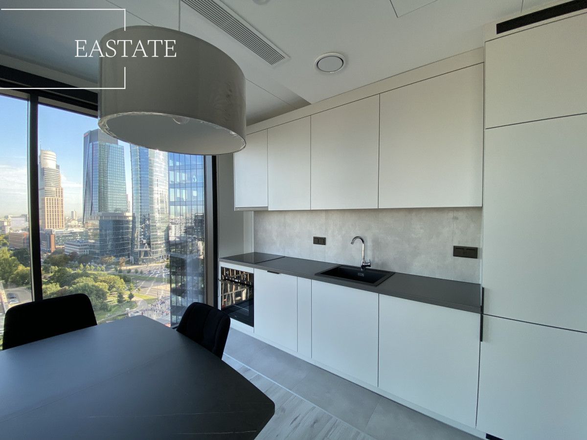 Mieszkanie 3-pokojowe Warszawa Wola, ul. Prosta. Zdjęcie 3