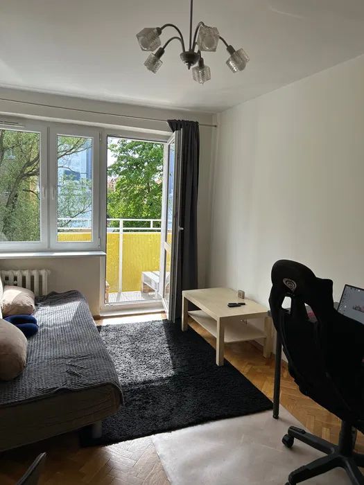 Mieszkanie 3-pokojowe Poznań Winogrady, os. Pod Lipami. Zdjęcie 1