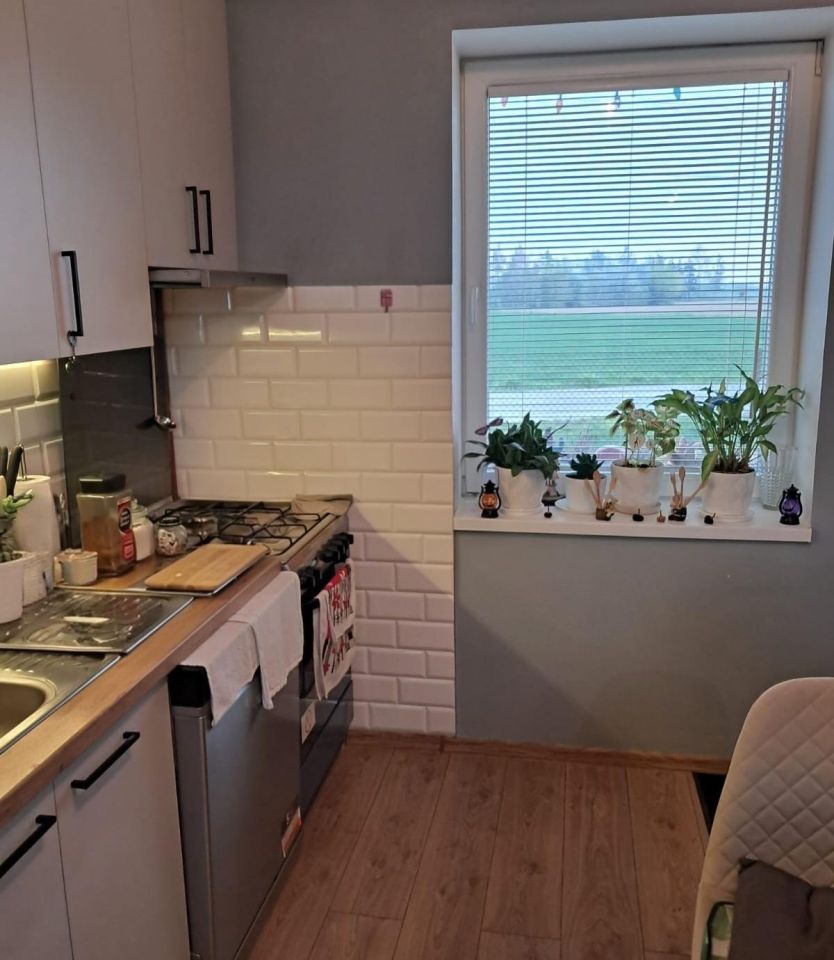 dom wolnostojący, 1 pokój Sanoka. Zdjęcie 3