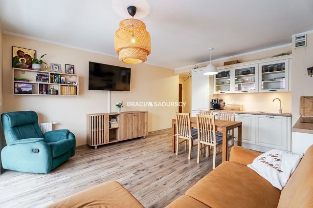 Mieszkanie 3-pokojowe Kraków Swoszowice, ul. Macieja Dębskiego. Zdjęcie 2